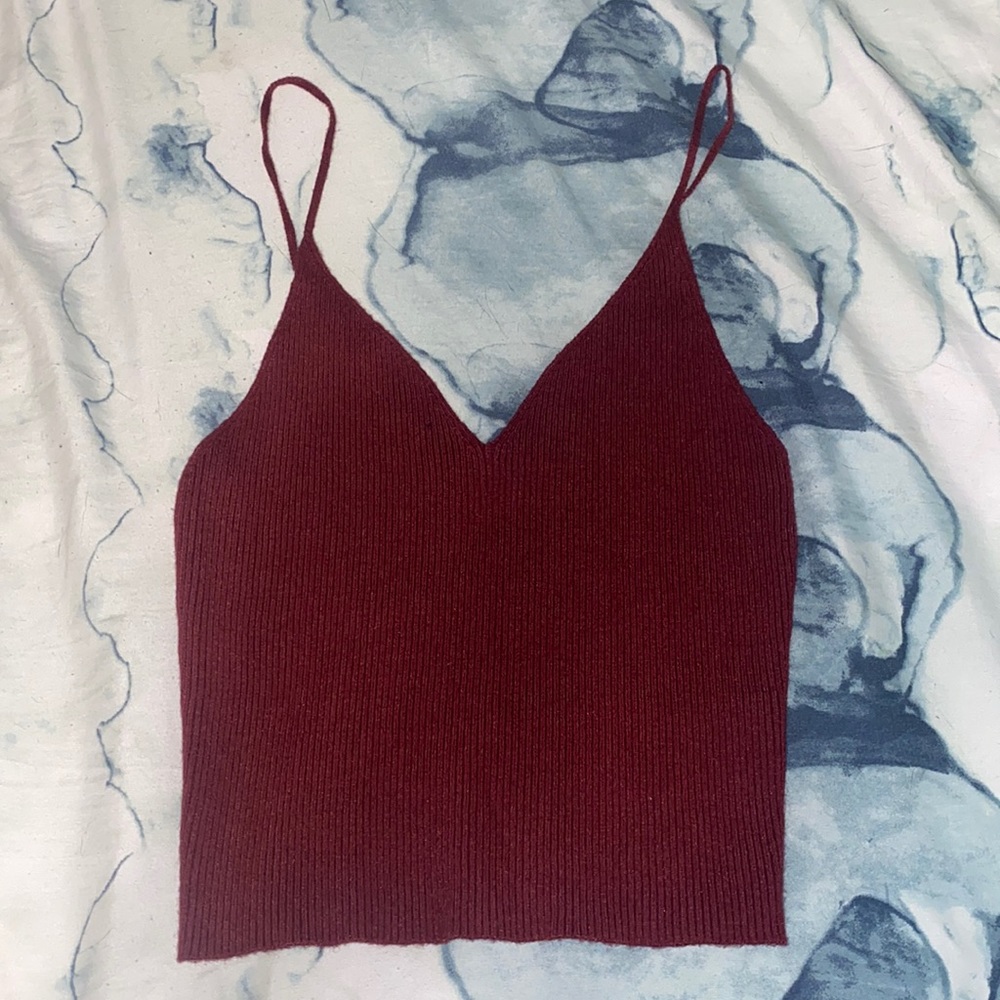 LA Hearts, maroon crop tank, size medium.